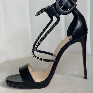Sexy  LOUBOUTIN STILETTOS - Only Worn 1x! Size 6/ 36.5 (run big)